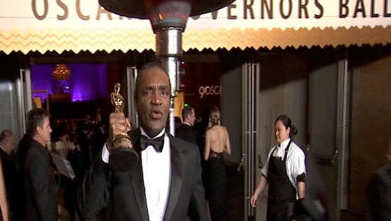 Hırsız içeridense kapı kilit tutmazmış Oscar hırsızı bakın kim çıktı - Resim: 2