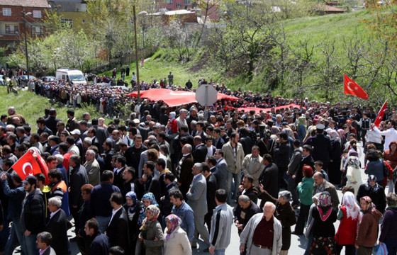 Şehitler son yolculuklarına uğurlandı - Resim: 3