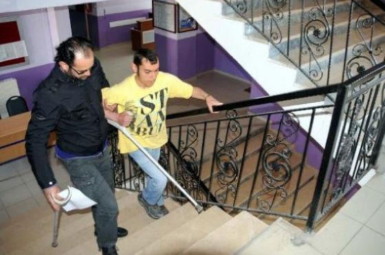 Daha sınava girmeden engele takıldılar - Resim: 2