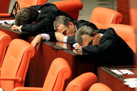 Meclis'e uyku bastırdı - Resim: 4