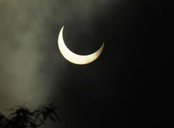 Güneş tutulması görenleri büyüledi - Resim: 1