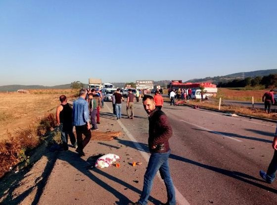 Bursa'dan korkunç görüntüler feci kazada onlarca ölü var - Resim: 4