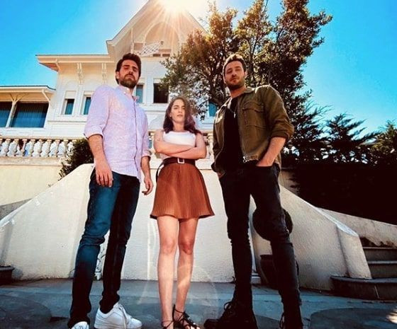 Zalim İstanbul yıldızları Bahar Şahin ve Ozan Dolunay öpüştüklerini böyle yalanladı - Resim: 4