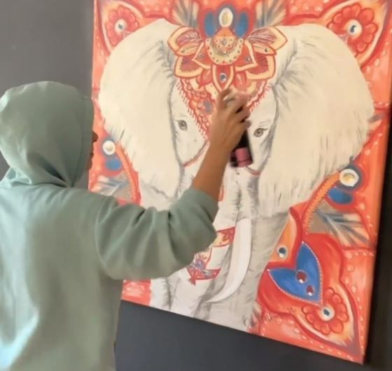 Mandala sanatçısına şok suçlama! Komşular "seri kedi katili" olduğunu söylüyor - Resim: 2