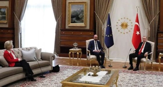 AB Konseyi Başkanı Michel'den protokol krizi açıklaması: Geceleri iyi uyuyamıyorum - Resim: 0