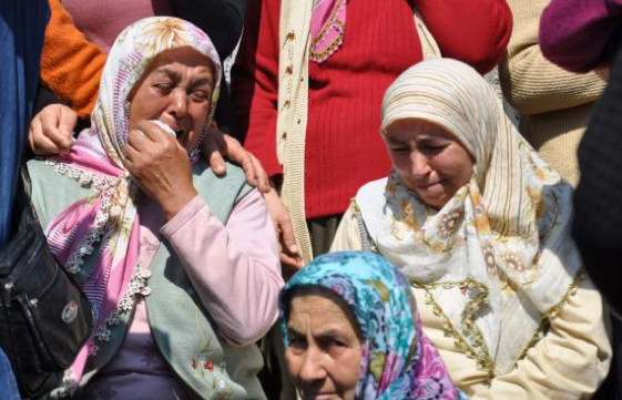 Cenazede başkanı ağlatan azar! - Resim: 2