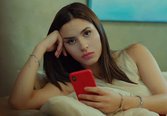 Sevgilisi 8 yıl 7 ay ceza aldı oyuncu Ayşegül Çınar ise! Hapis şoku... - Resim: 1