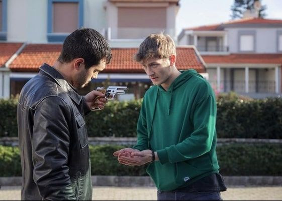 Son Yaz dizisinin yıldızı Erdem Şanlı kaza yaptı hastaneye kaldırıldı - Resim: 3