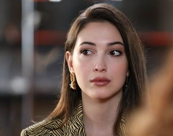 FOX TV Bay Yanlış'da aşk bombası! Cemre Gümeli Serkay Tütüncü aşk yaşıyor - Resim: 4