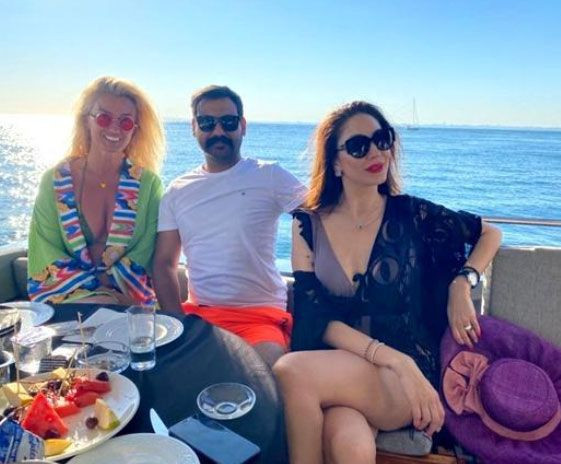 Ünlü yazar boğulmaya başladı, Tuğba Özay gözünü bile kırpmadan denize atladı! - Resim: 2