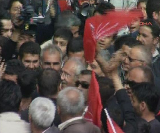 Hakkari'de Gandi izdihamı - Resim: 4