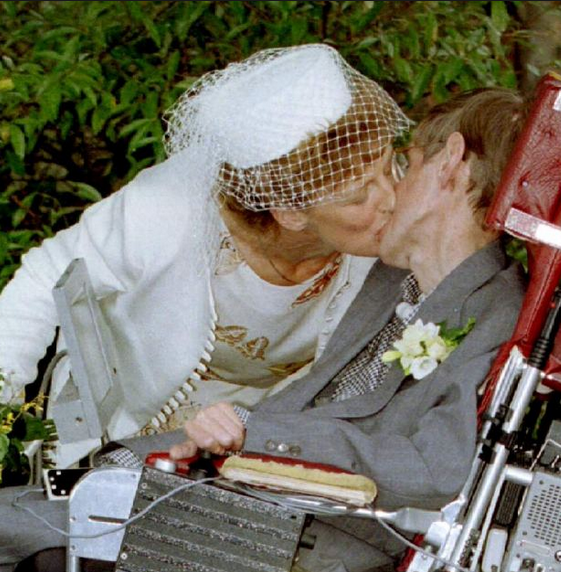 Stephen Hawking'in eşi ve çocukları! İlk karısını ikinciyle aldatınca.. - Resim: 4