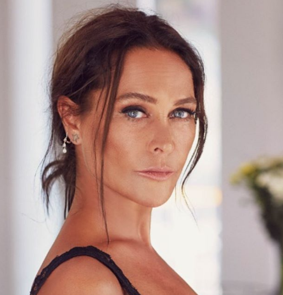 Hülya Avşar bombayı patlattı! Takipçilerine Cuma gününü bekleyin dedi - Resim: 1