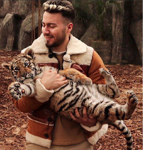 Enes Batur gişe rekoru kırmıştı! Bakın kazandığı parayla ne yapmış - Resim: 2