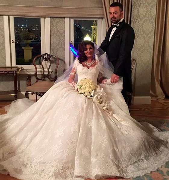 Sosyetik güzel Süreyya Yalçın'ın eşinden sürpriz atak! - Resim: 1