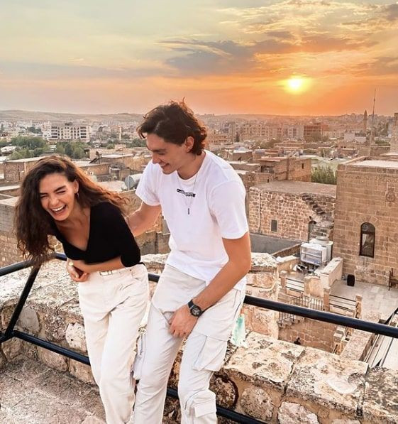 ABD'den ATV Hercai dizisinin çekildiği Mardin'e Cedi Osman Ebru Şahin için geldi - Resim: 3