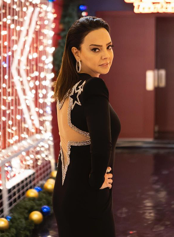 Ebru Gündeş evlendi! Yeni kocası Murat Osman Özdemir epey peşinden koşmuştu - Resim: 4