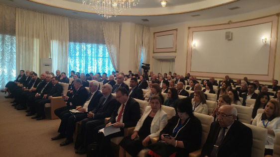 Azerbaycan'da Erzincan Binali Yıldırım Üniversitesi öğretim üyesi Ali Kafkasyalı'ya fahri diploma - Resim: 1