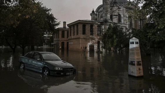 Bugün hava felaketi yaşatacak! Gök delinecek, çatılar uçacak il il uyarı geldi - Resim: 9
