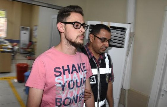 FETÖ'nün 'Gaybubet' evlerine baskın yakalananlara bakın! - Resim: 3