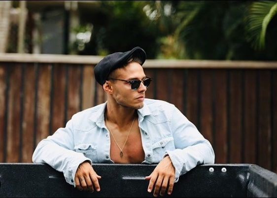 Survivor sunucusu Murat Ceylan milyonluk aracıyla talihsiz bagaj kazası yaşadı - Resim: 1