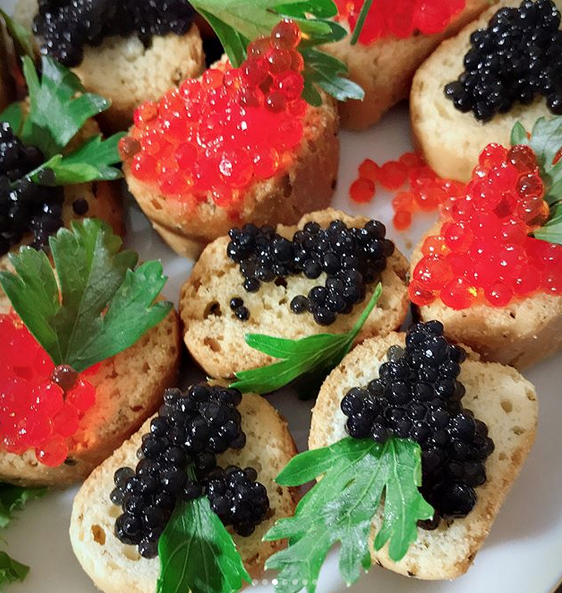 Kediciklerin iftar sofrası akıl almaz! Tülay Kumaşçı paylaştı - Resim: 4