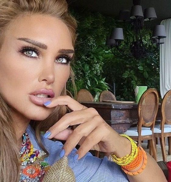 Seren Serengil estetiksiz haliyle dillerde doktoru estetiklerini ifşa etti - Resim: 4