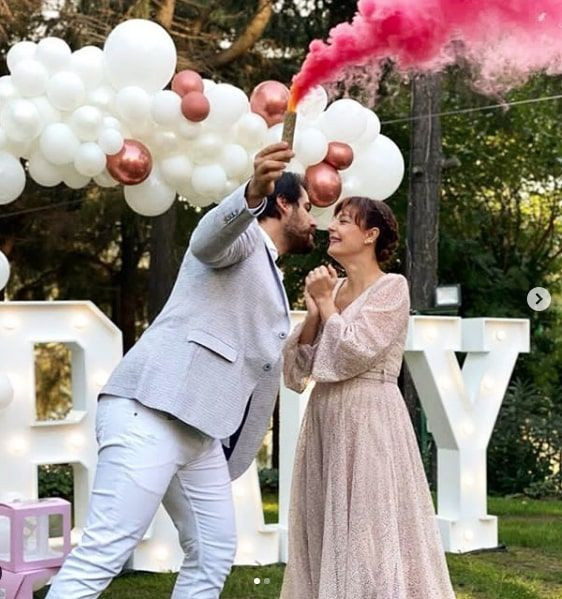 Kanal D Sadakatsiz'in yıldızı Özge Özder 5 aylık hamile bebeğinin cinsiyetini açıkladı - Resim: 3