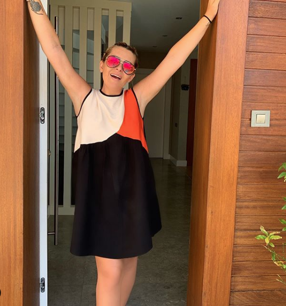 Selin Ciğerci dans videosuyla Hadise ve Ebru Polat'ı tiye aldı - Resim: 1