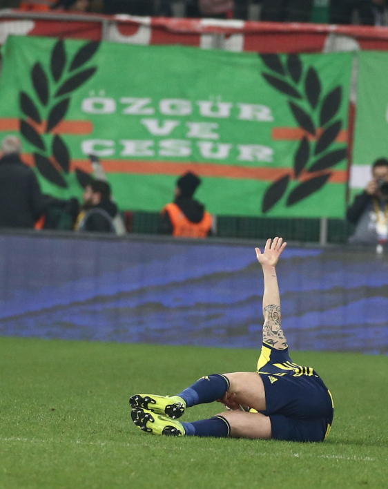 Fenerbahçelileri çıldırtan pozisyon! Valbuena'ya faul var mı yok mu? - Resim: 3