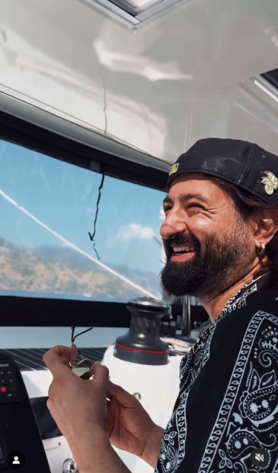 Koray Avcı teknede hayat yaşıyor! Teknoloji kullanımı hakkında şok açıklama - Resim: 9