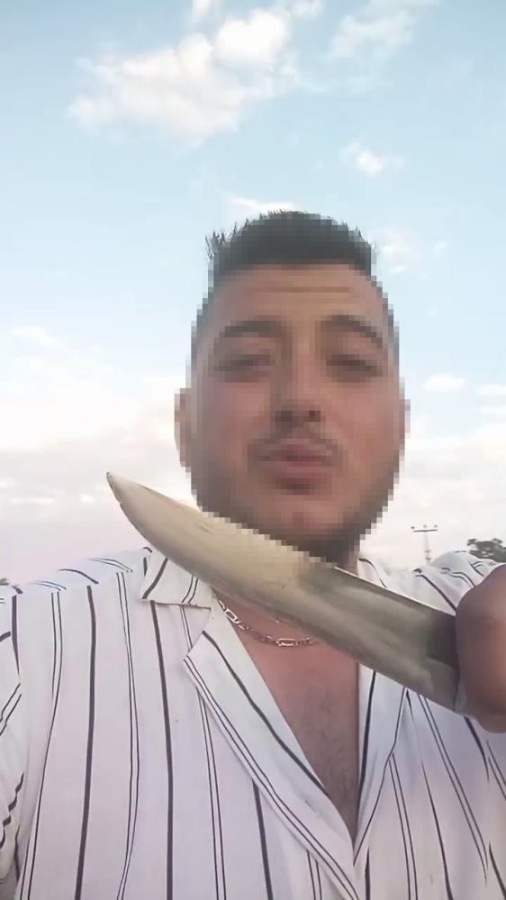 Konuşmak için çağırdı, bıçakladı! Eşinin hesabından canlı yayın yapan cani koca tutuklandı - Resim: 1