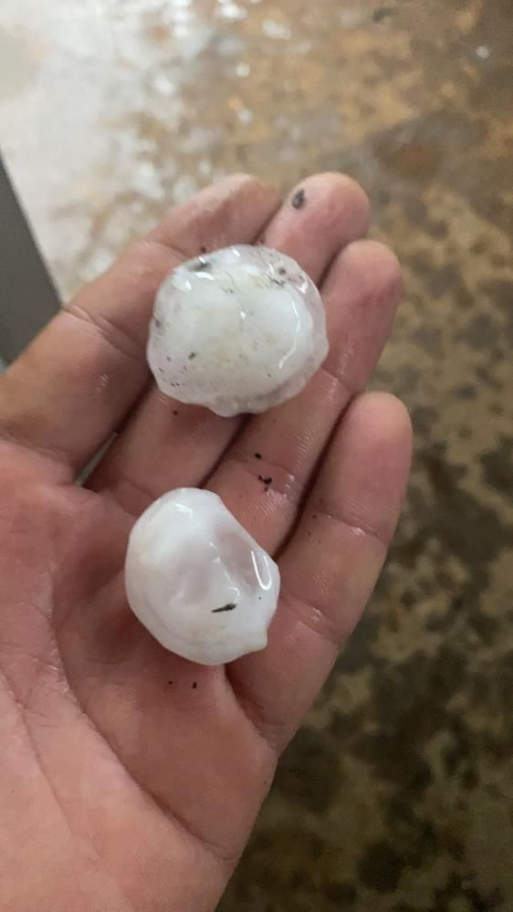 Silivri'de dolu yağışı! Ceviz büyüklüğünde yağdı benzin istasyonlarına sığındılar - Resim: 4