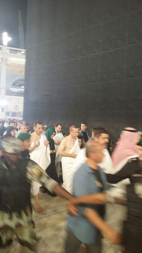 Cumhurbaşkanı Erdoğan umre yaptı! Kabe'den ilk kareler - Resim: 3