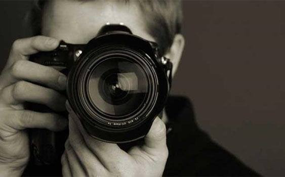 Fotoğraf çekti sonradan öyle bir şey gördü ki genç kadın şoke oldu - Resim: 1