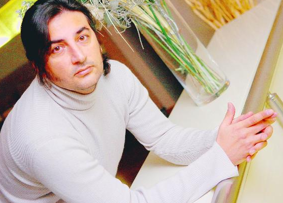 Çelik yine soyundu! - Resim: 3