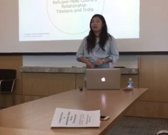 Böyle tepki görülmedi! Hocasına kızdı soyunmaya başladı - Resim: 3