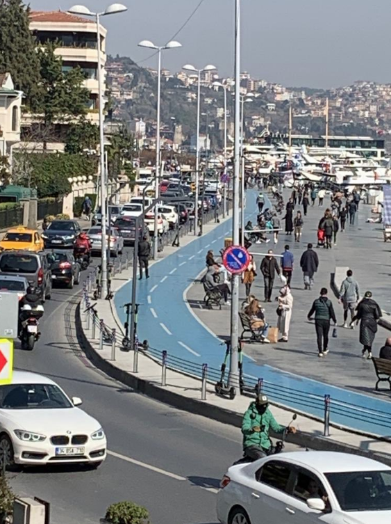 İstanbullular evde kalmadı kendine dışarı attı Caddebostan ve Bebek sahili doldu taştı - Resim: 4