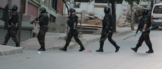 Özel harekatlı şafak baskını - Resim: 4