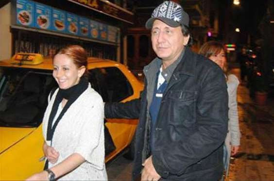 Ünlüler ve eşlerine bakın onlar sayesinde tanındılar! - Resim: 4