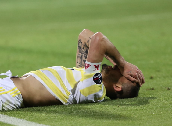 Rezalet sonrası bomba yorum: Fener'i dut gibi salladılar - Resim: 4