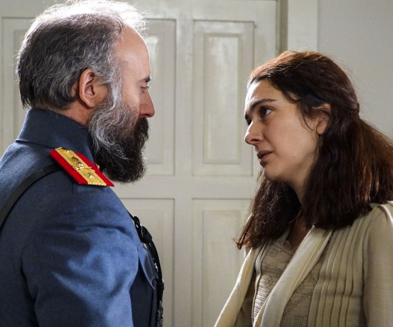 Halit Ergenç'in yıllar sonra yeni işi belli oldu son dizisi Vatanım Sensin'di - Resim: 2