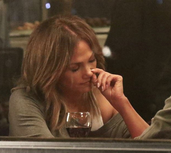 Jennifer Lopez burnunu karıştırdı ünlü şarkıcı destek verdi  - Resim: 2