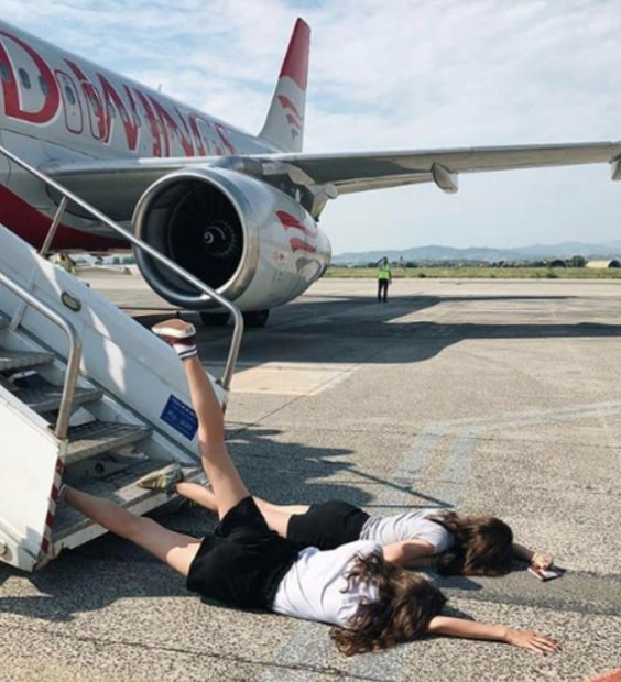 Zengin ve ünlülerin yeni akımı! Özel jetten inip yere yatıyorlar  - Resim: 4