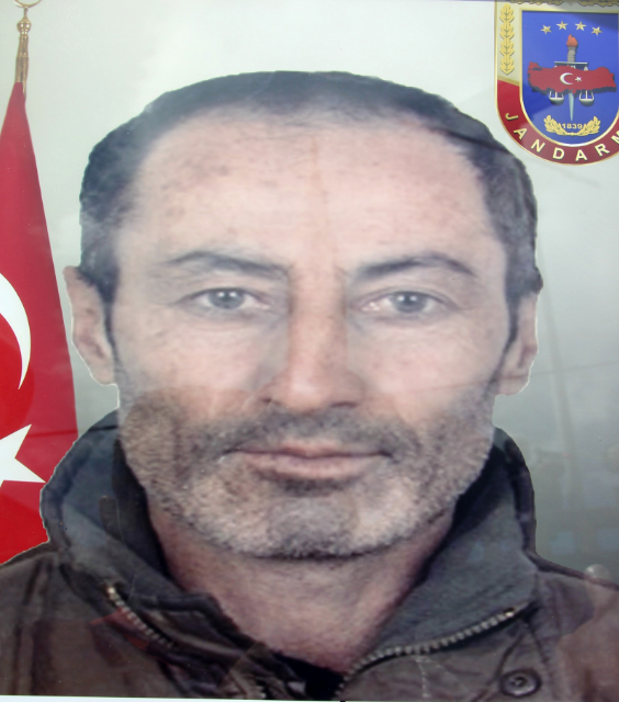 Bingöl'ün deprem şehidi, güvenlik korucusu son yolculuğuna uğurlandı - Resim: 3