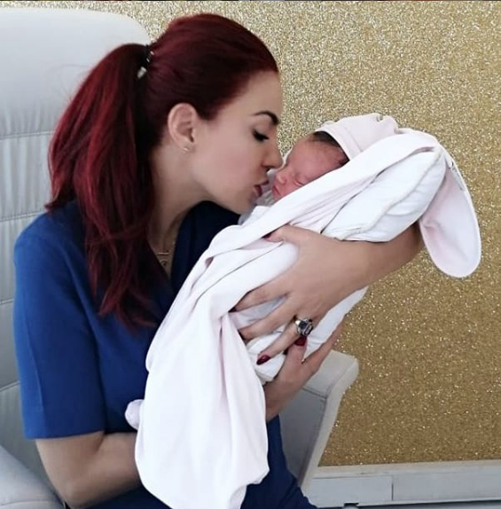 Özlem Gültekin kimdir Erhan Çelik'in eşi aşiret kızı çıktı mesleği ise şaşırttı - Resim: 4