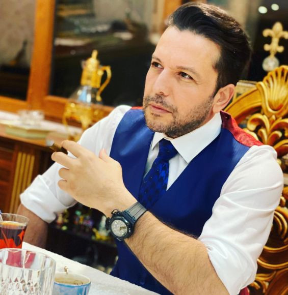 Nihat Doğan'dan büyük şok! 3 aylık hamile İranlı hayranıyla gizlice evlendi! - Resim: 2