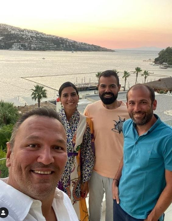 Ali Sunal ikinci kez baba oldu, eşi Nazlı Kurbanzade ve kızı Nil'e duygusal not - Resim: 4