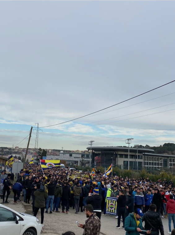 Fenerbahçe taraftarından TFF'ye istifa çağrısı - Resim: 3