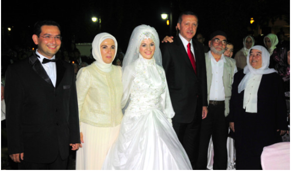 Mahinur Özdemir Göktaş kiminle evli, eşi Rahmi Göktaş kimdir, ne iş yapıyor? - Resim: 0